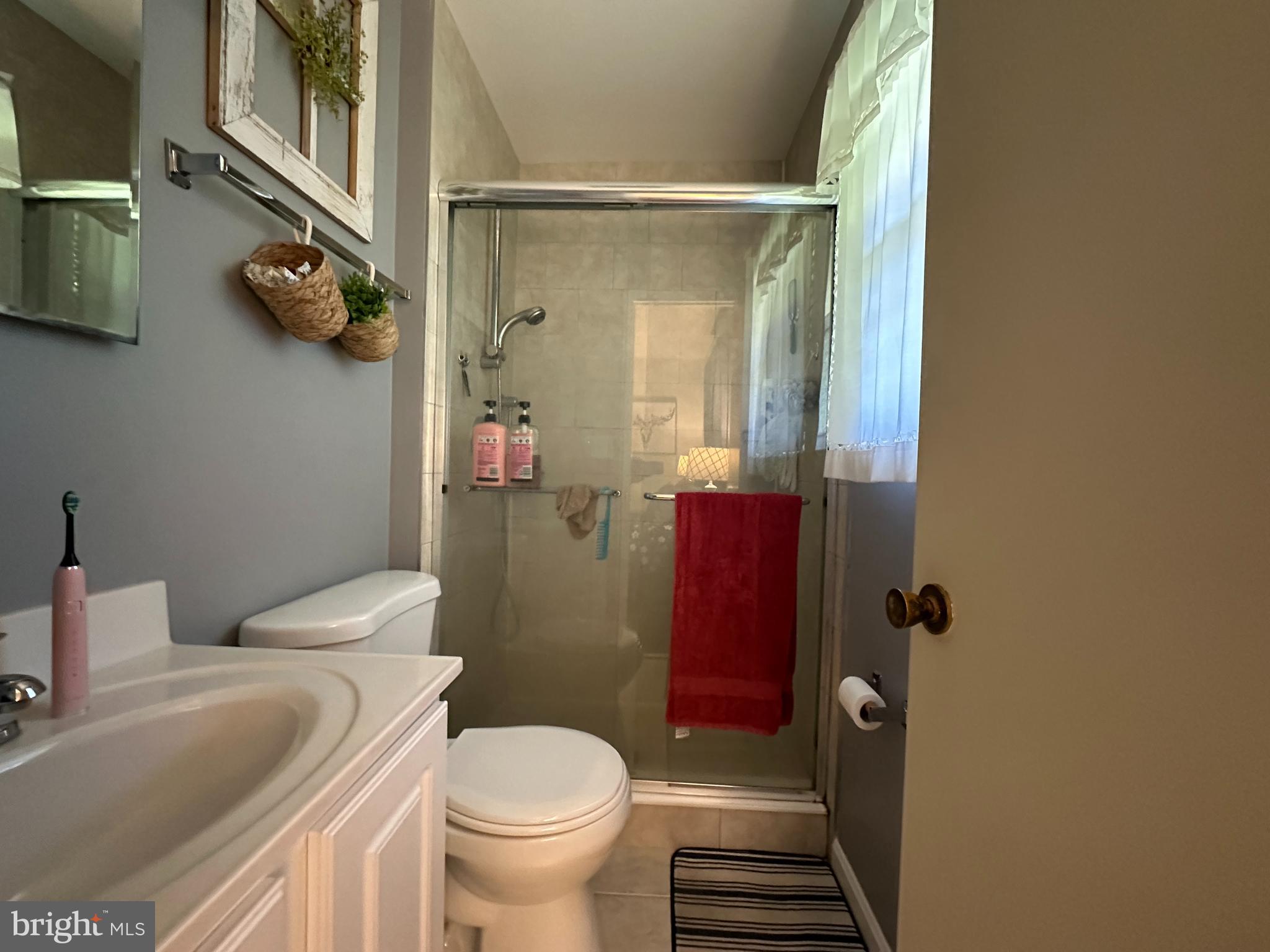 3910 Forest Grove Drive Annandale, VA 22003 - Photo 15 of 21