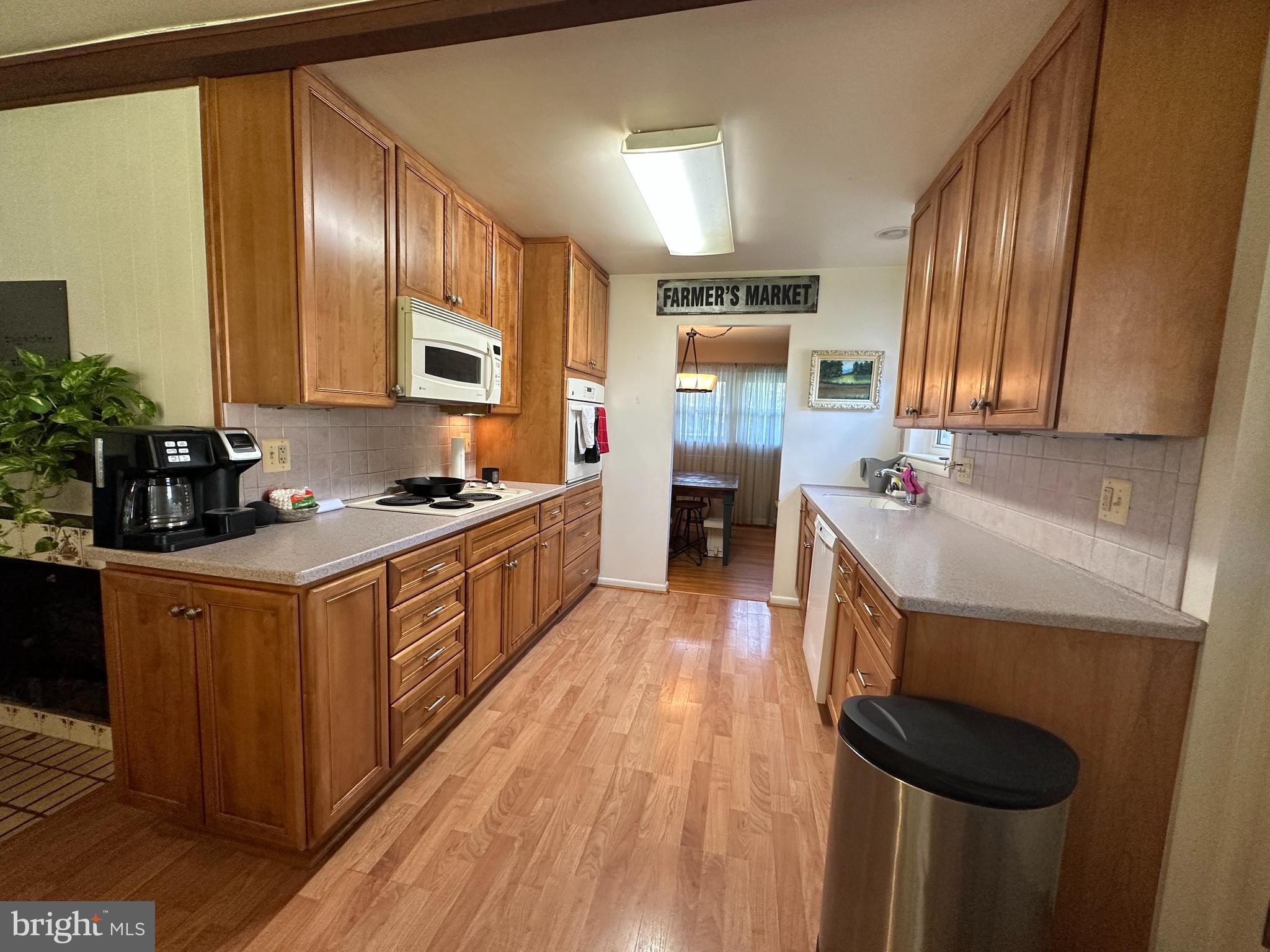 3910 Forest Grove Drive Annandale, VA 22003 - Photo 6 of 21