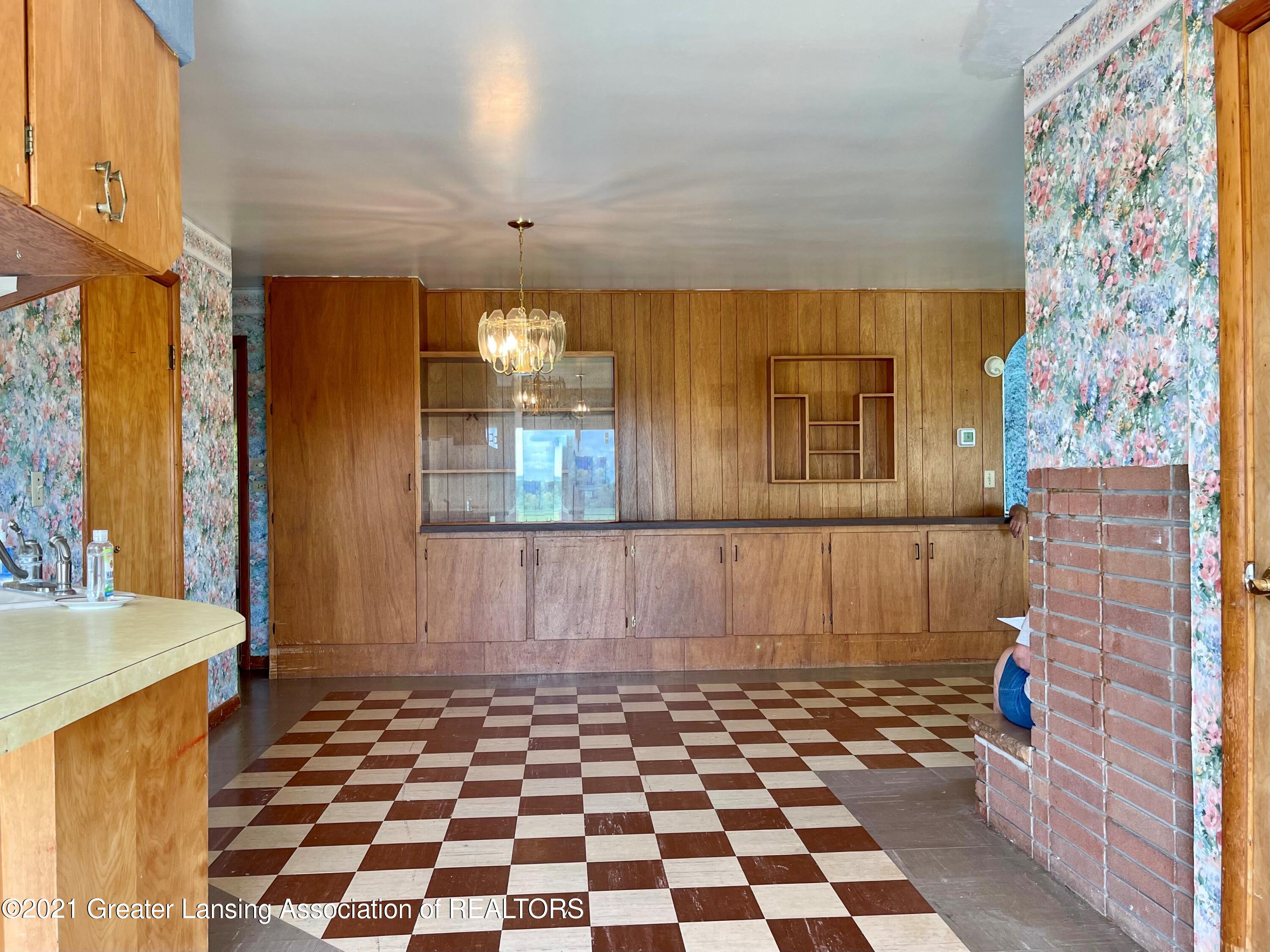 3288 South Dewitt Road St. Johns, MI 48879 - Photo 18 of 42 Dining