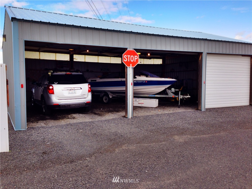 7513 Cole Road Northeast Moses Lake, WA 98837 - Photo 15 of 25 Gallery Image 15