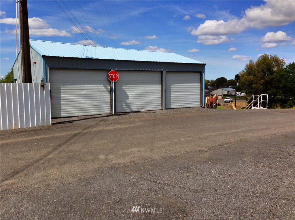 7513 Cole Road Northeast Moses Lake, WA 98837 - Photo 16 of 25 Gallery Image 16