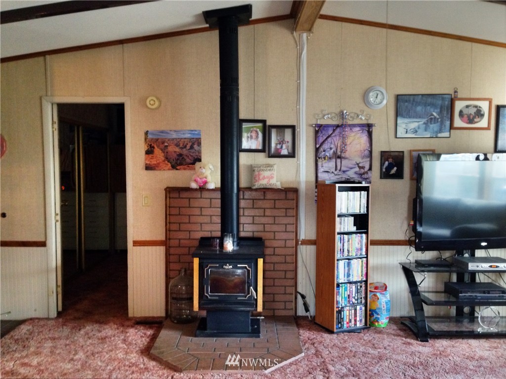 7513 Cole Road Northeast Moses Lake, WA 98837 - Photo 6 of 25 Gallery Image 6