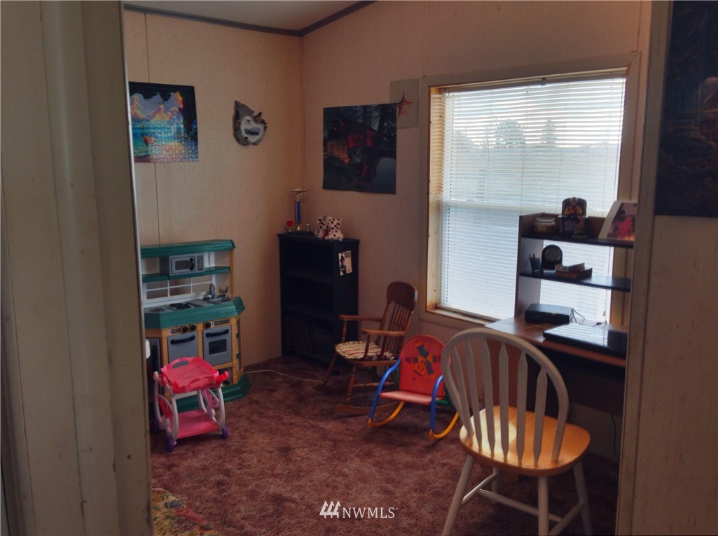 7513 Cole Road Northeast Moses Lake, WA 98837 - Photo 9 of 25 Gallery Image 9