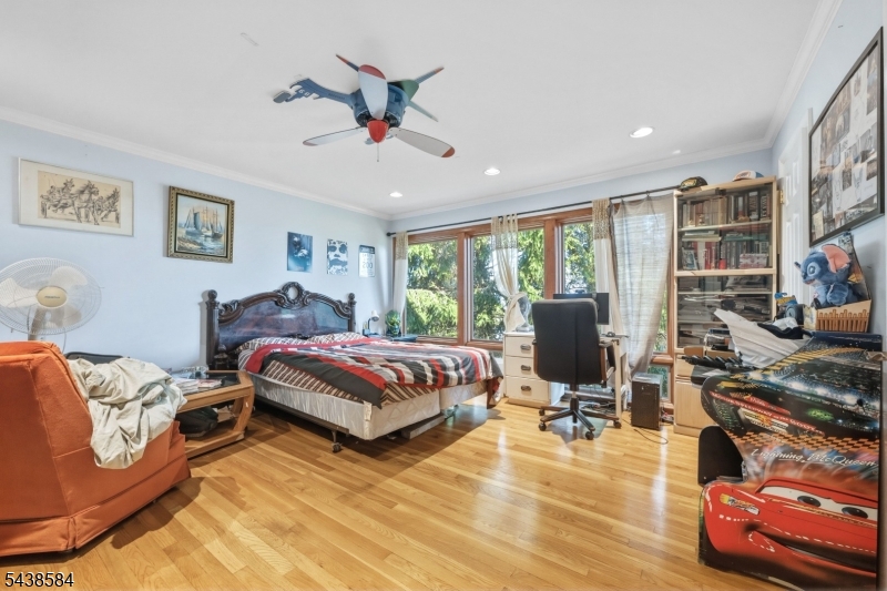 29 Farview Road Millburn, NJ 07041 - Photo 21 of 25