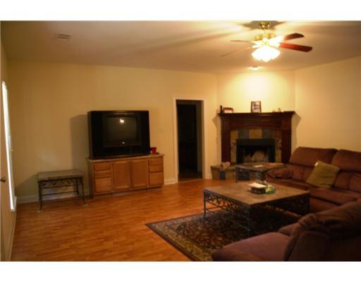 77260 Robinson Road Folsom, LA 70437 - Photo 3 of 10