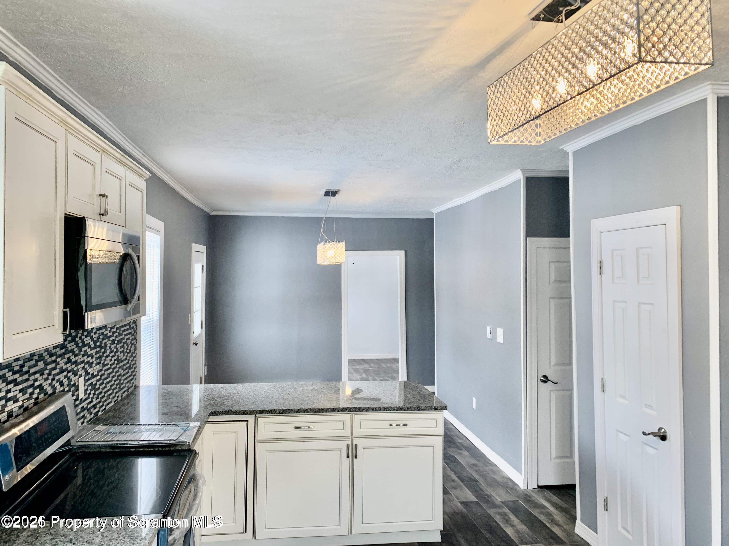 29 Rittenhouse Street Simpson, PA 18407 - Photo 9 of 33 Kitchen