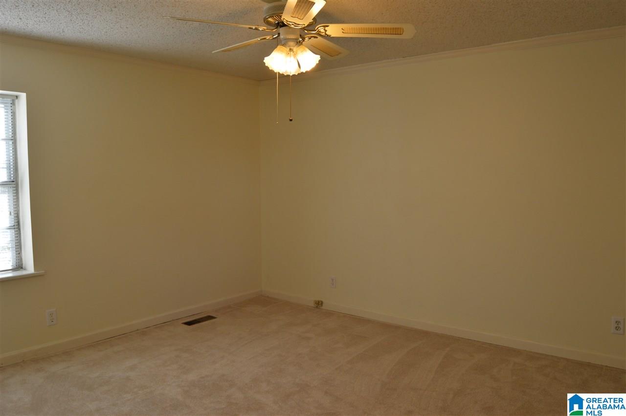 811 1st Avenue West Alabaster, AL 35007 - Photo 4 of 36