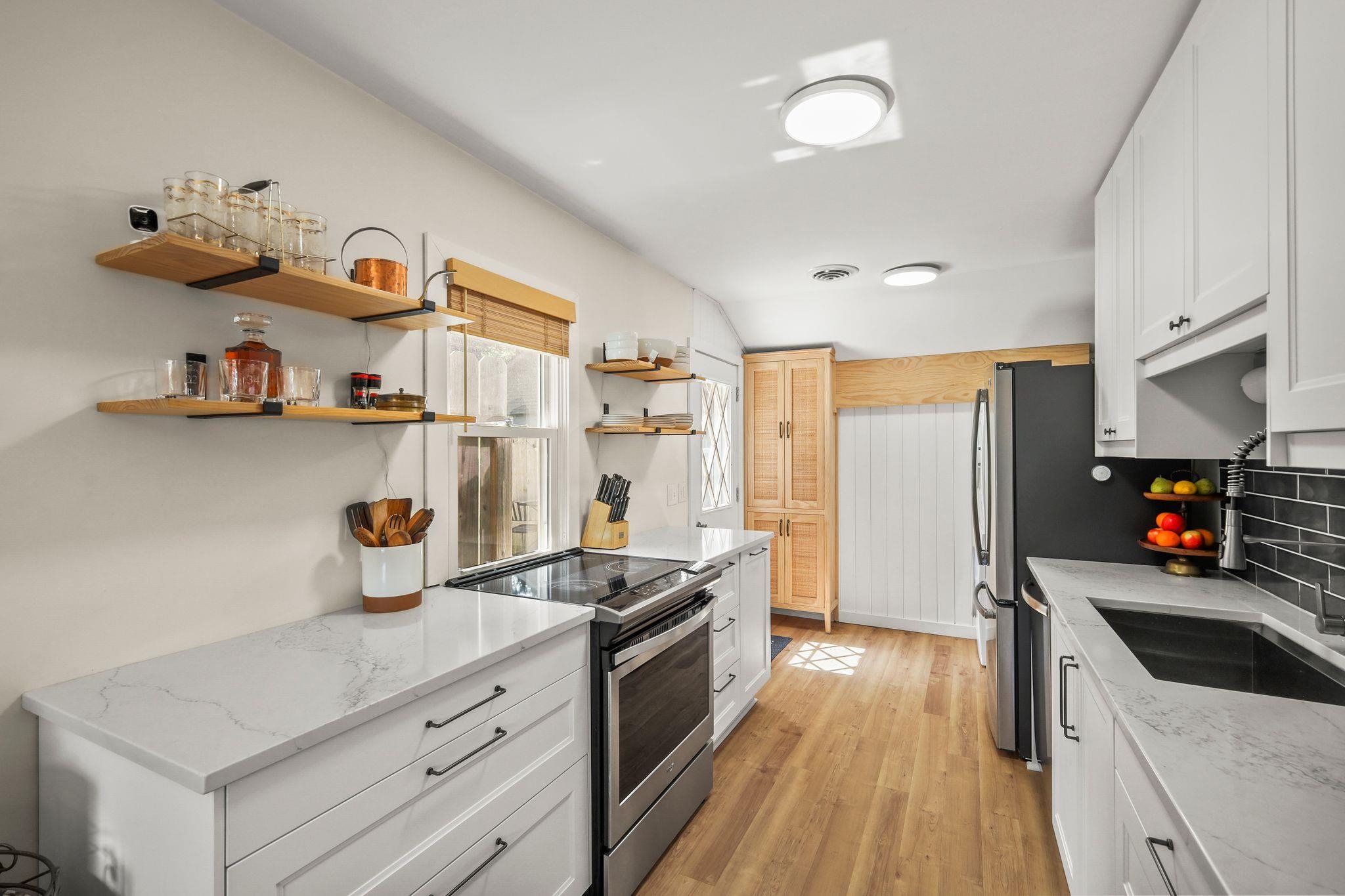 210 Harding Street Madison, WI 53714 - Photo 7 of 37 Gallery Image 7
