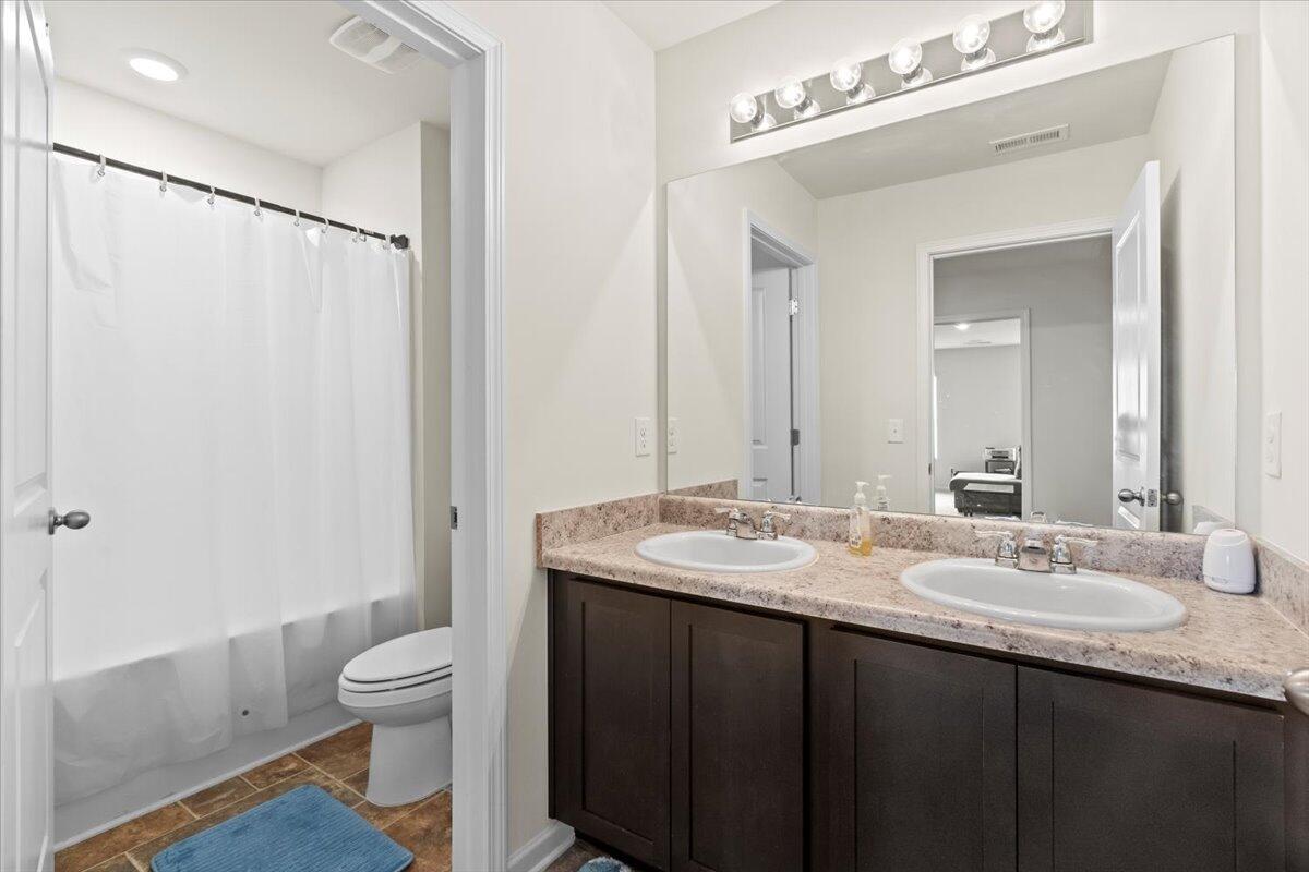 6106 Vermilion Loop Road Graniteville, SC 29829 - Photo 33 of 44 33-Hallway Bathroom