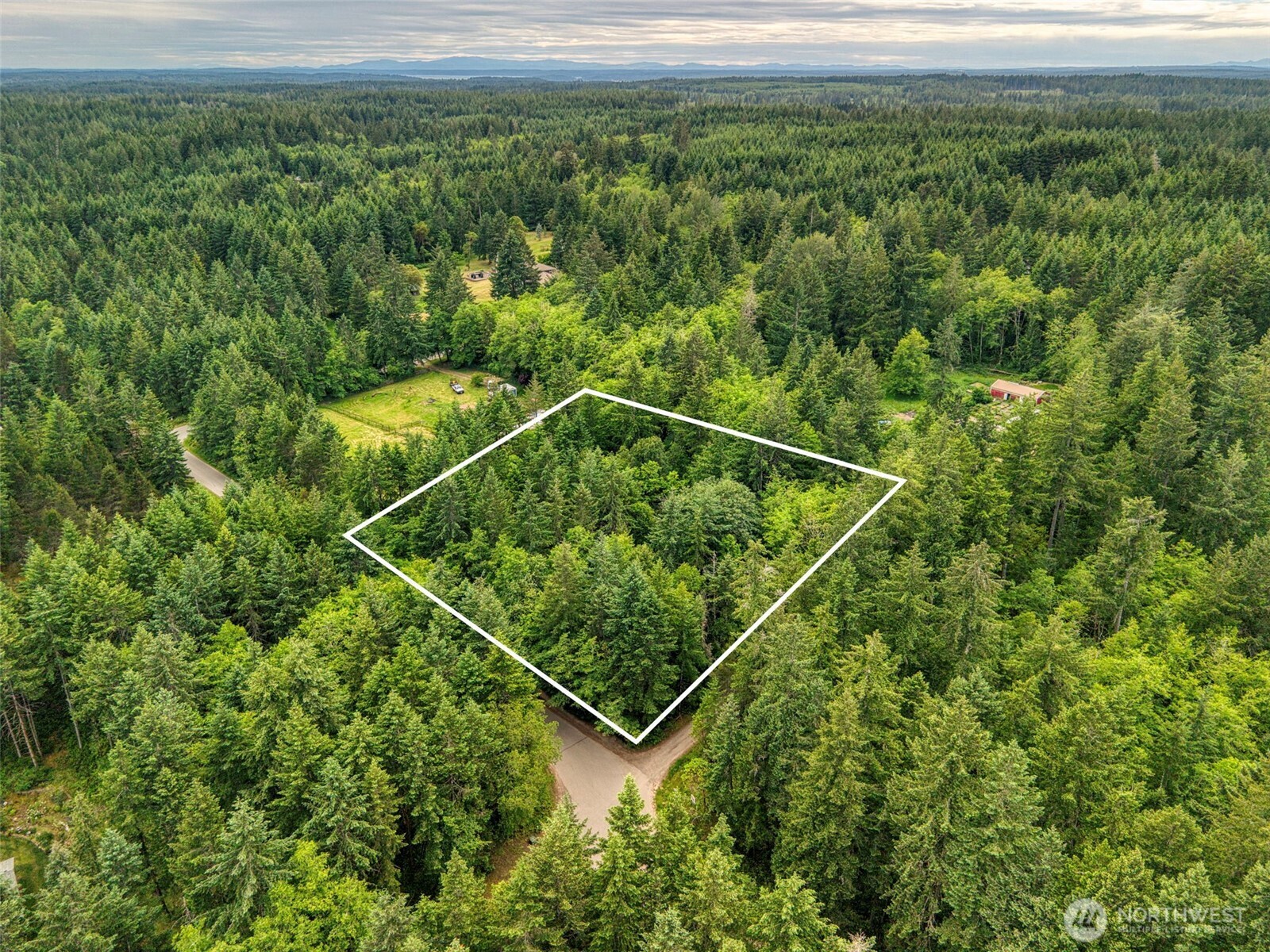 4748 Southwest Hunter Road Port Orchard, WA 98367 - Photo 12 of 21 Gallery Image 12