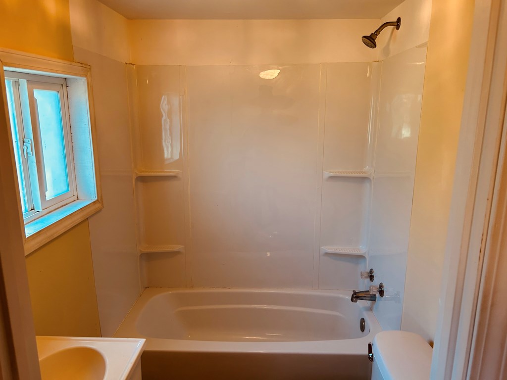 8 State Rd S-24-111 Ware Shoals, SC 29692 - Photo 10 of 12 Gallery Image 10