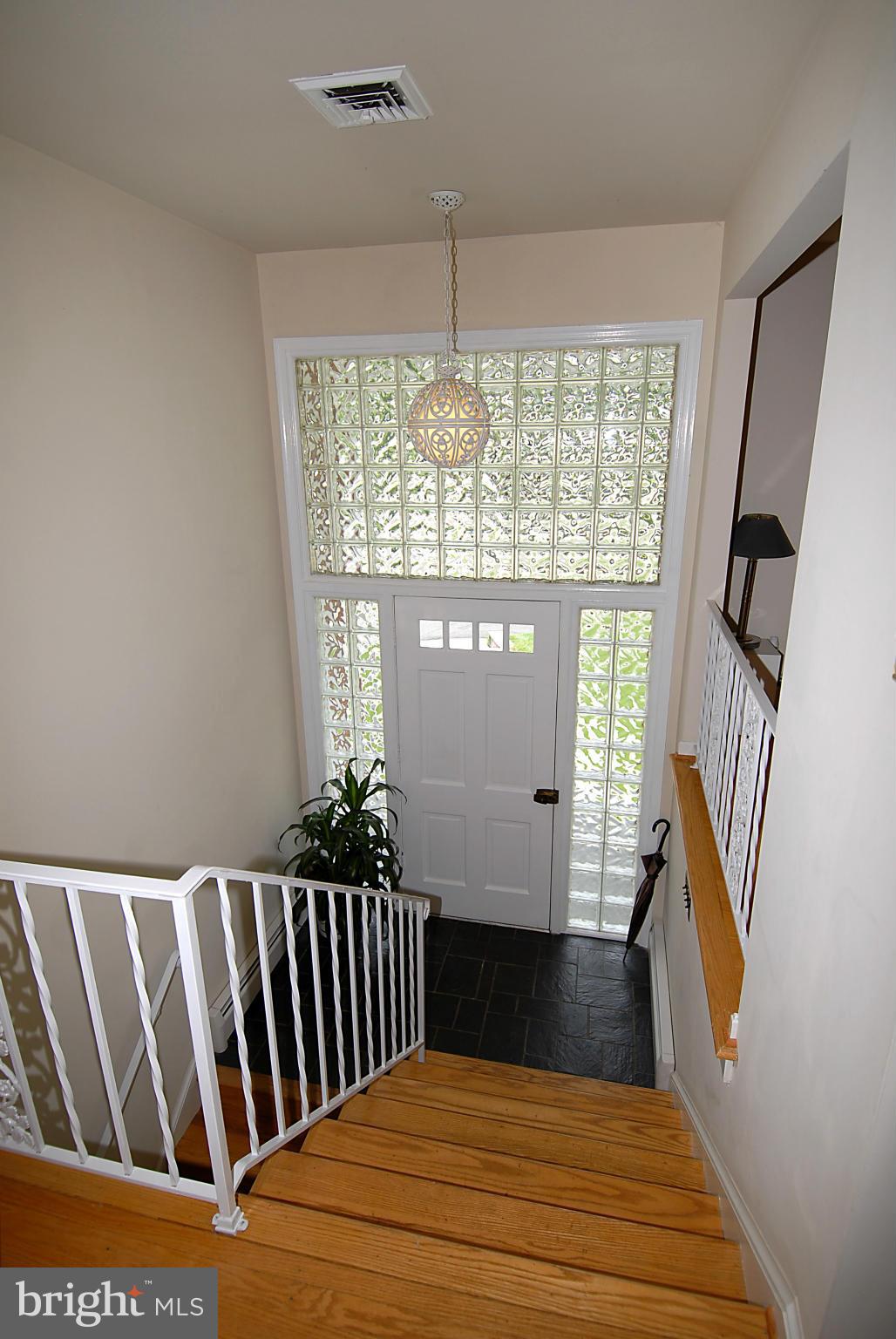 5909 Little Falls Road Arlington, VA 22207 - Photo 3 of 30 Interior (General)