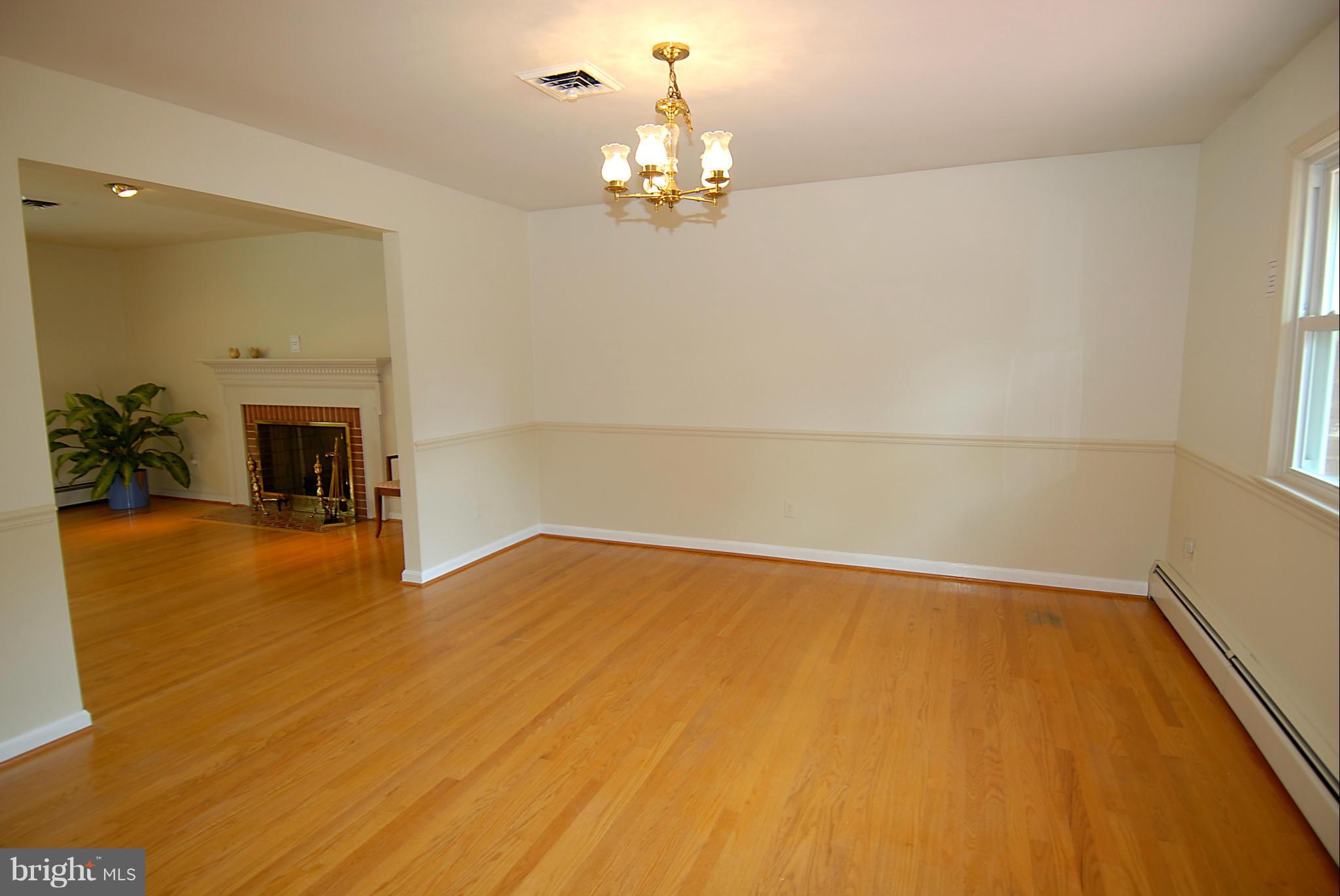 5909 Little Falls Road Arlington, VA 22207 - Photo 8 of 30 Dining Room