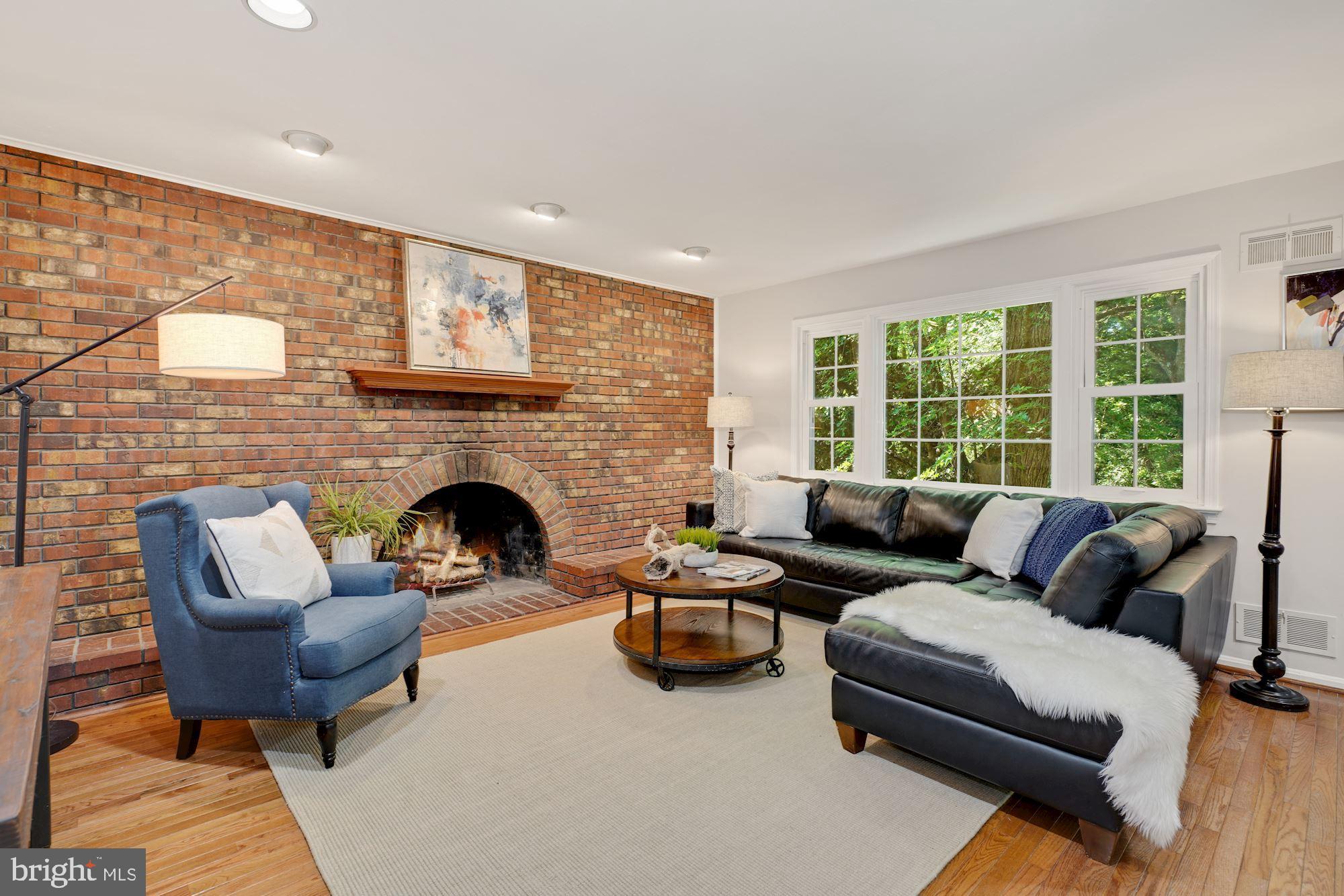 8600 Atwell Road Potomac, MD 20854 - Photo 12 of 33 Family Room w/Brock Wall Fireplace