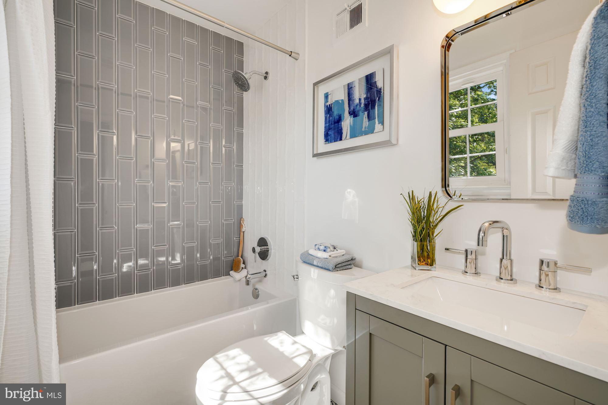 8600 Atwell Road Potomac, MD 20854 - Photo 19 of 33 Fully Renovated Full Bath w/Designed Tile