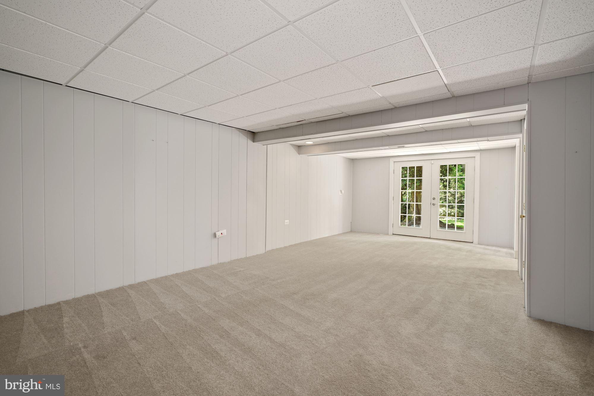 8600 Atwell Road Potomac, MD 20854 - Photo 22 of 33 Walkout Lower-Level