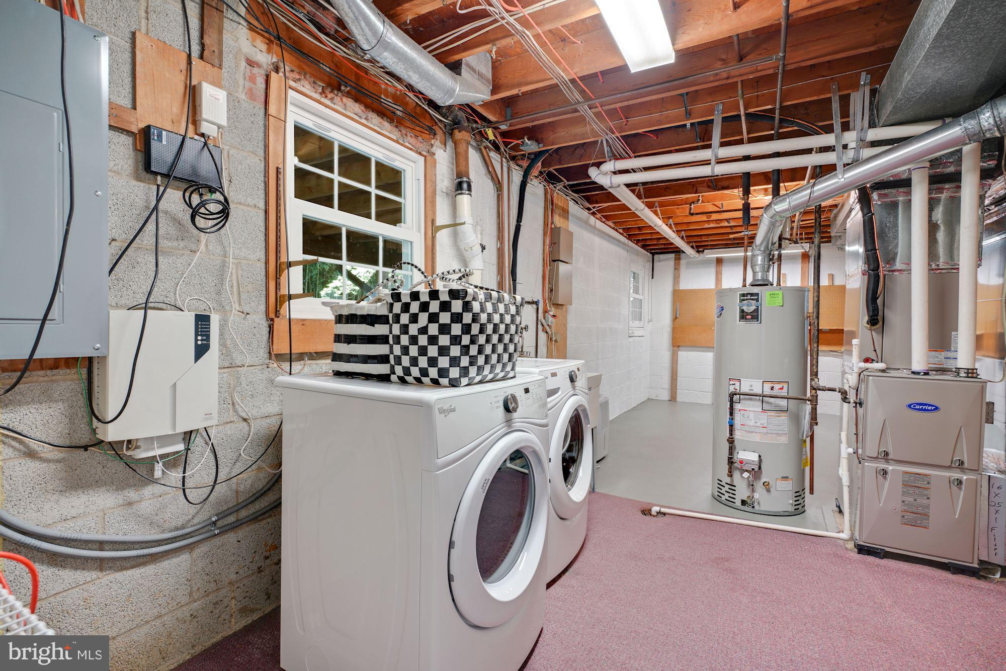 8600 Atwell Road Potomac, MD 20854 - Photo 23 of 33 Laundry Room
