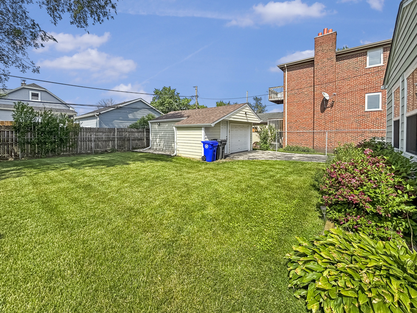 8538 45th Street Lyons, IL 60534 - Photo 24 of 29 front view of a house with a big yard