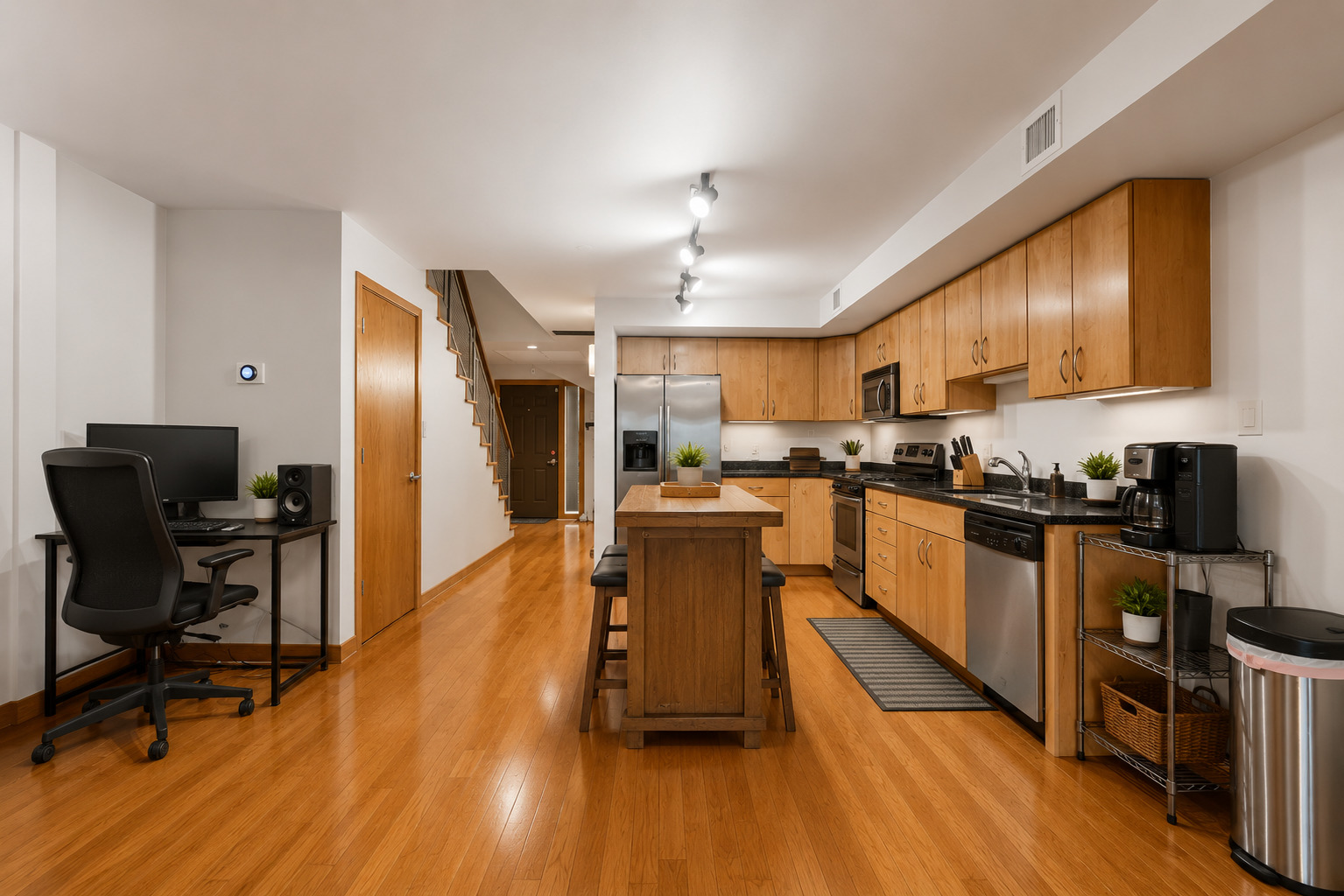 1 East Main Street, Unit 404 Champaign, IL 61820 - Photo 9 of 32