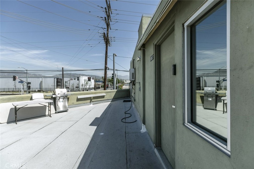 10615 San Fernando Road Pacoima, CA 91331 - Photo 26 of 32