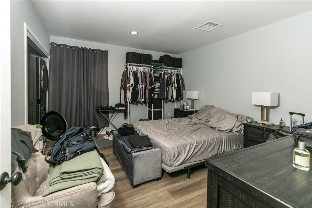 10615 San Fernando Road Pacoima, CA 91331 - Photo 29 of 32