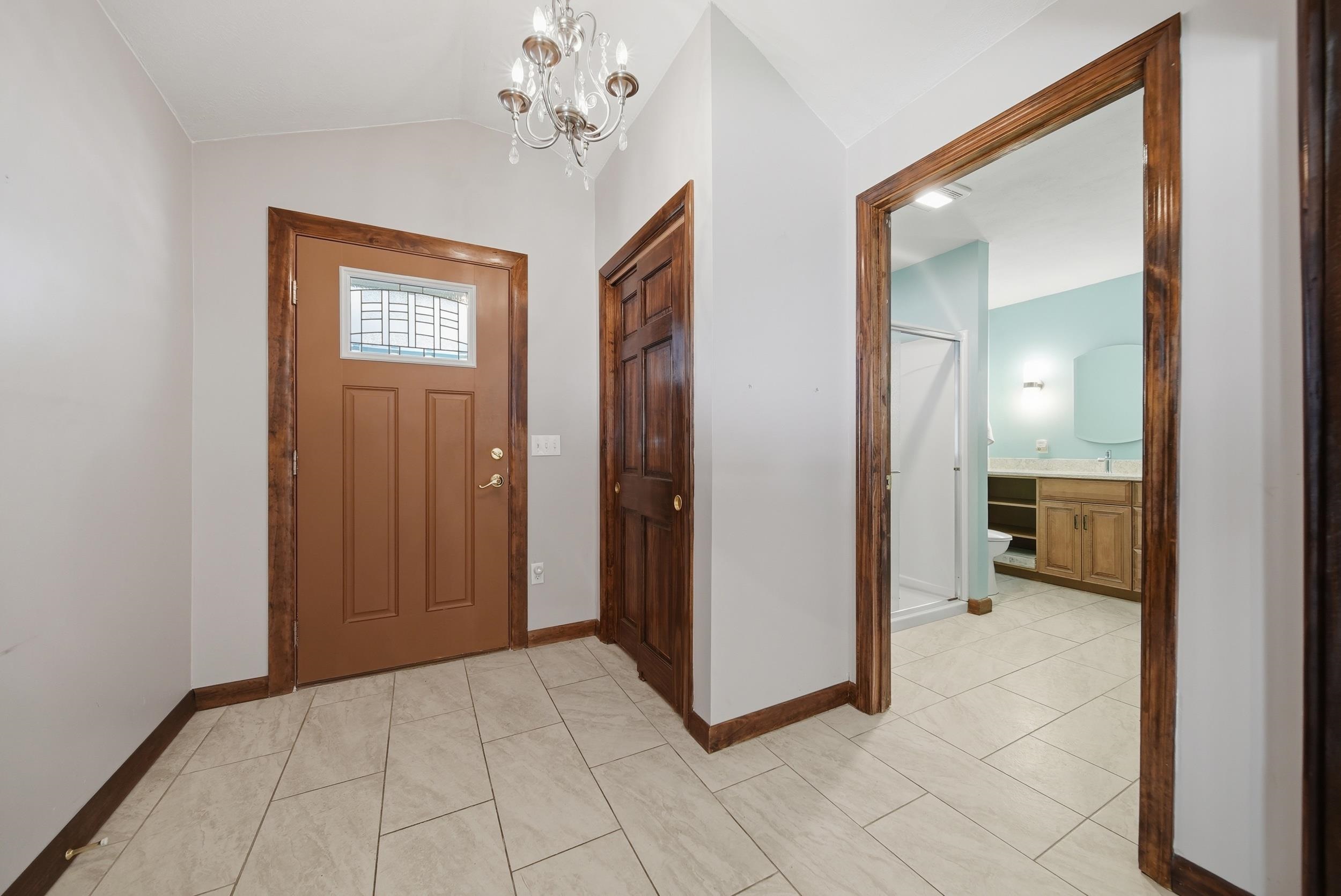 434 Cilley Road Manchester, NH 03103 - Photo 11 of 29