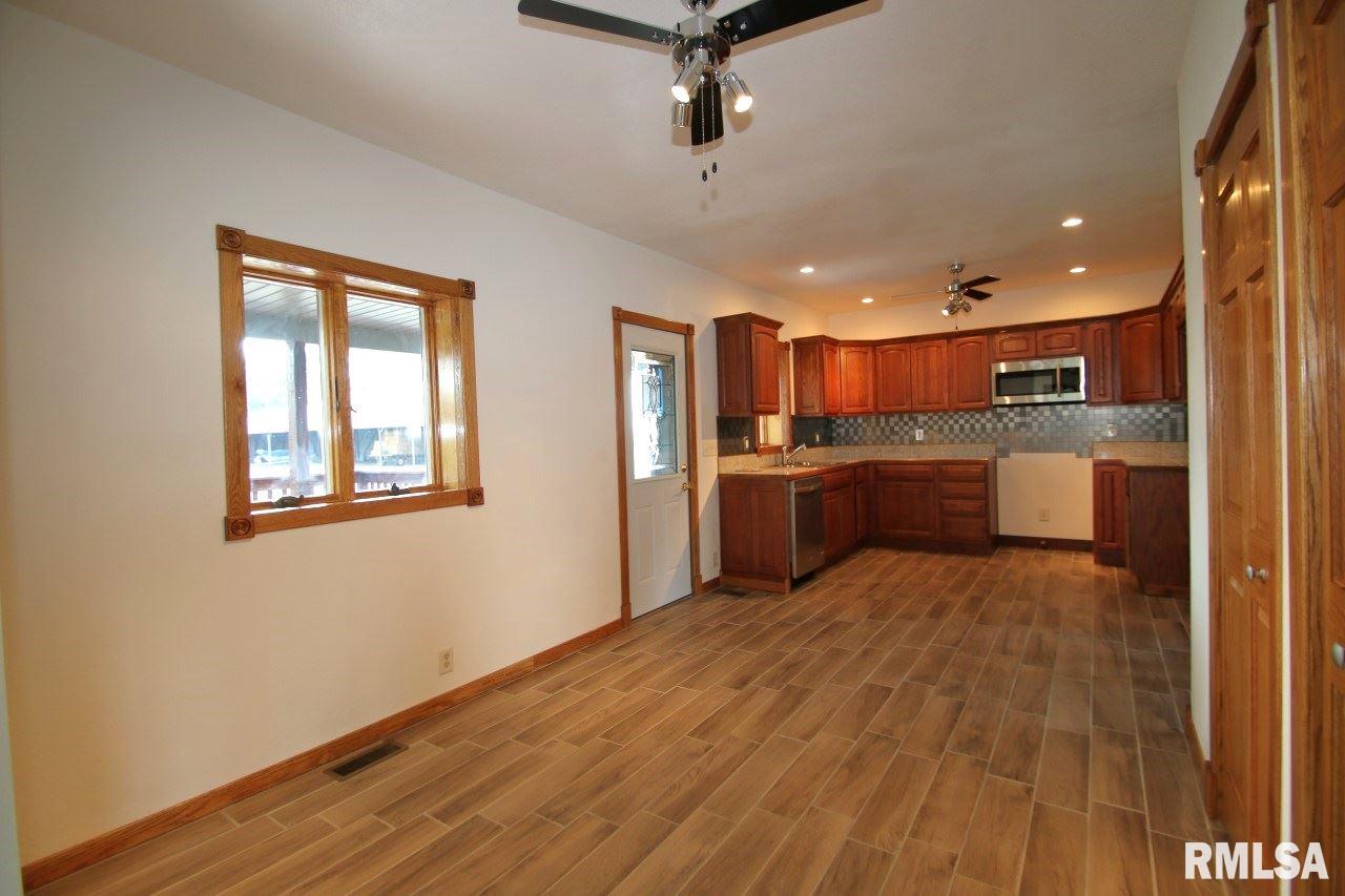 1306 Bridgeport Road Maquon, IL 61458 - Photo 15 of 36