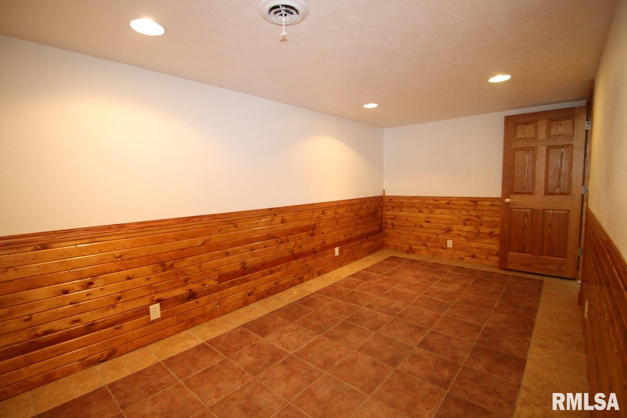 1306 Bridgeport Road Maquon, IL 61458 - Photo 23 of 36