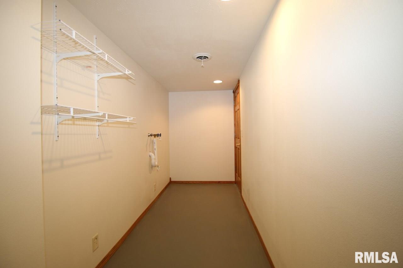 1306 Bridgeport Road Maquon, IL 61458 - Photo 25 of 36