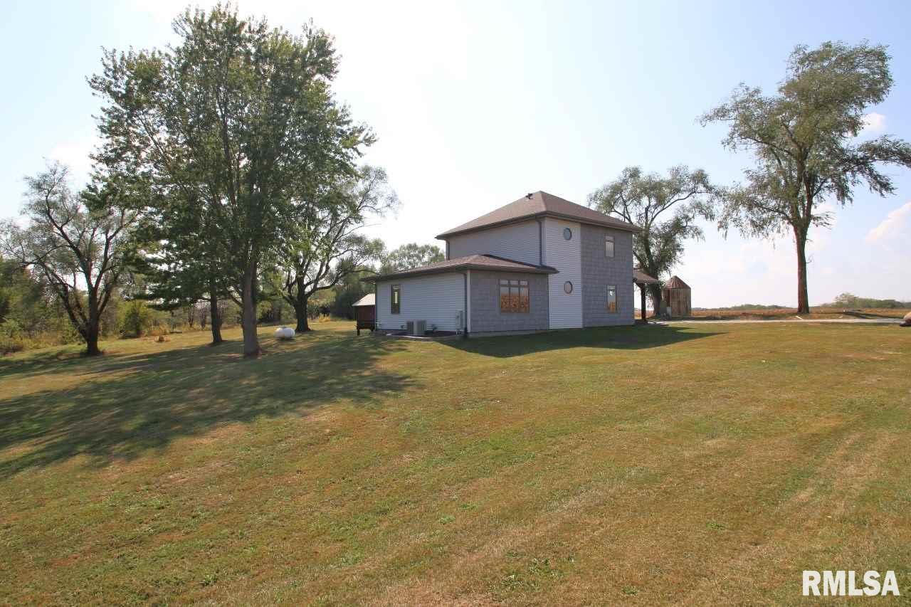 1306 Bridgeport Road Maquon, IL 61458 - Photo 9 of 36