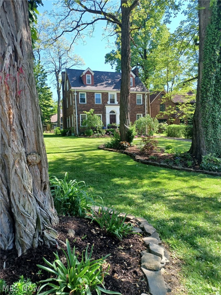 3372 Mayfield Road Cleveland Heights, OH 44118 - Photo 44 of 48 summer