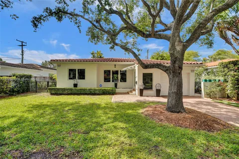 $1,450,000 | 552 Alminar Avenue, Coral Gables, FL 33146