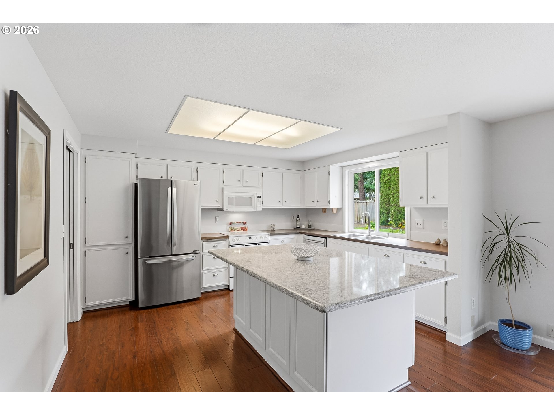 17070 Southwest Cynthia Street Beaverton, OR 97007 - Photo 10 of 23