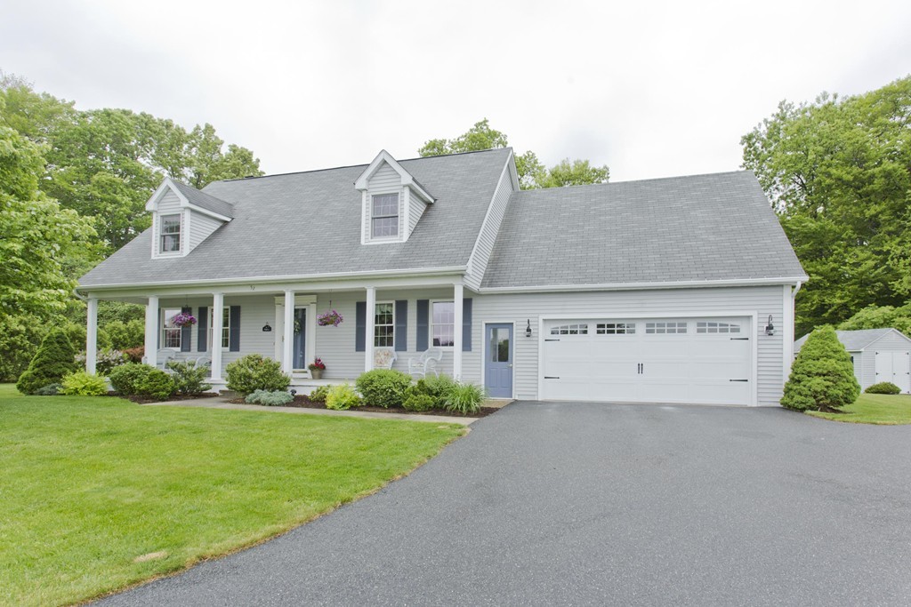 52 Hummingbird Lane West Springfield, MA 01089 - Photo 1 of 30