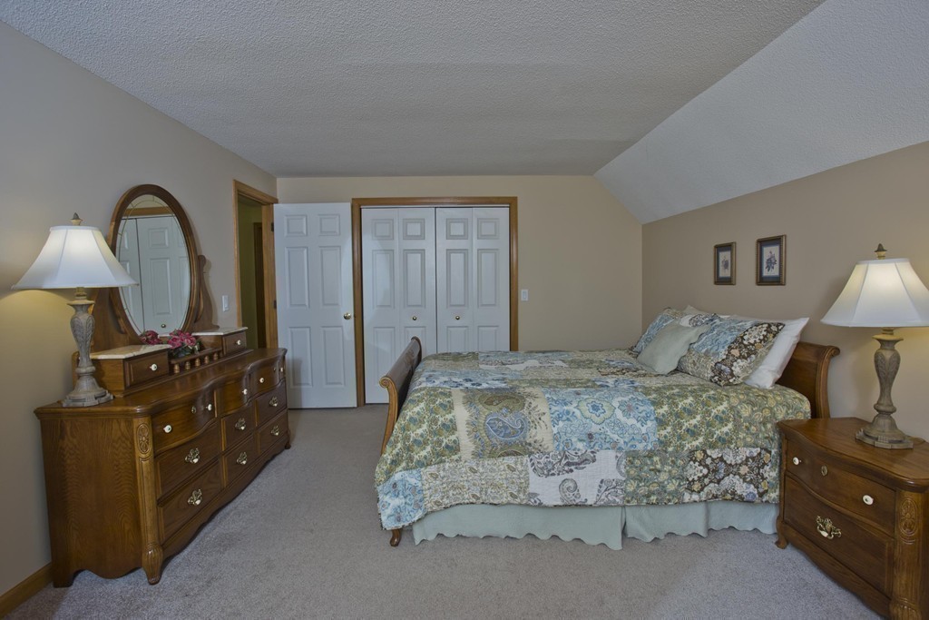 52 Hummingbird Lane West Springfield, MA 01089 - Photo 24 of 30