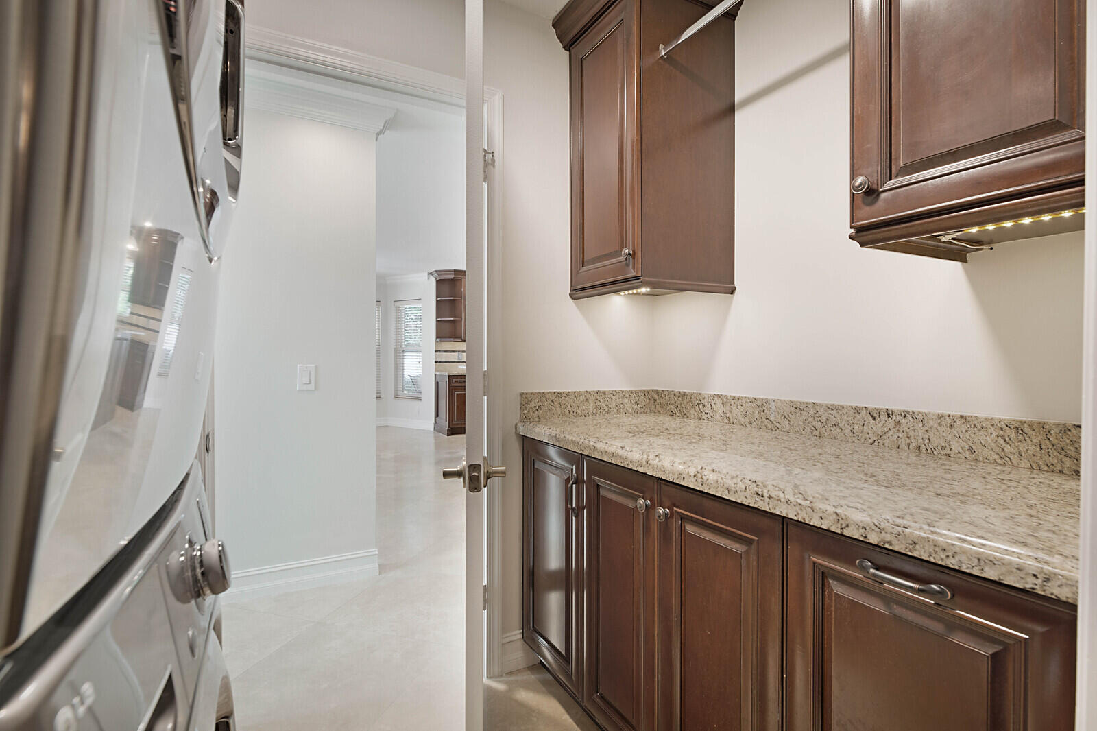 9485 Baritone Court Boca Raton, FL 33496 - Photo 23 of 47 Laundry Room