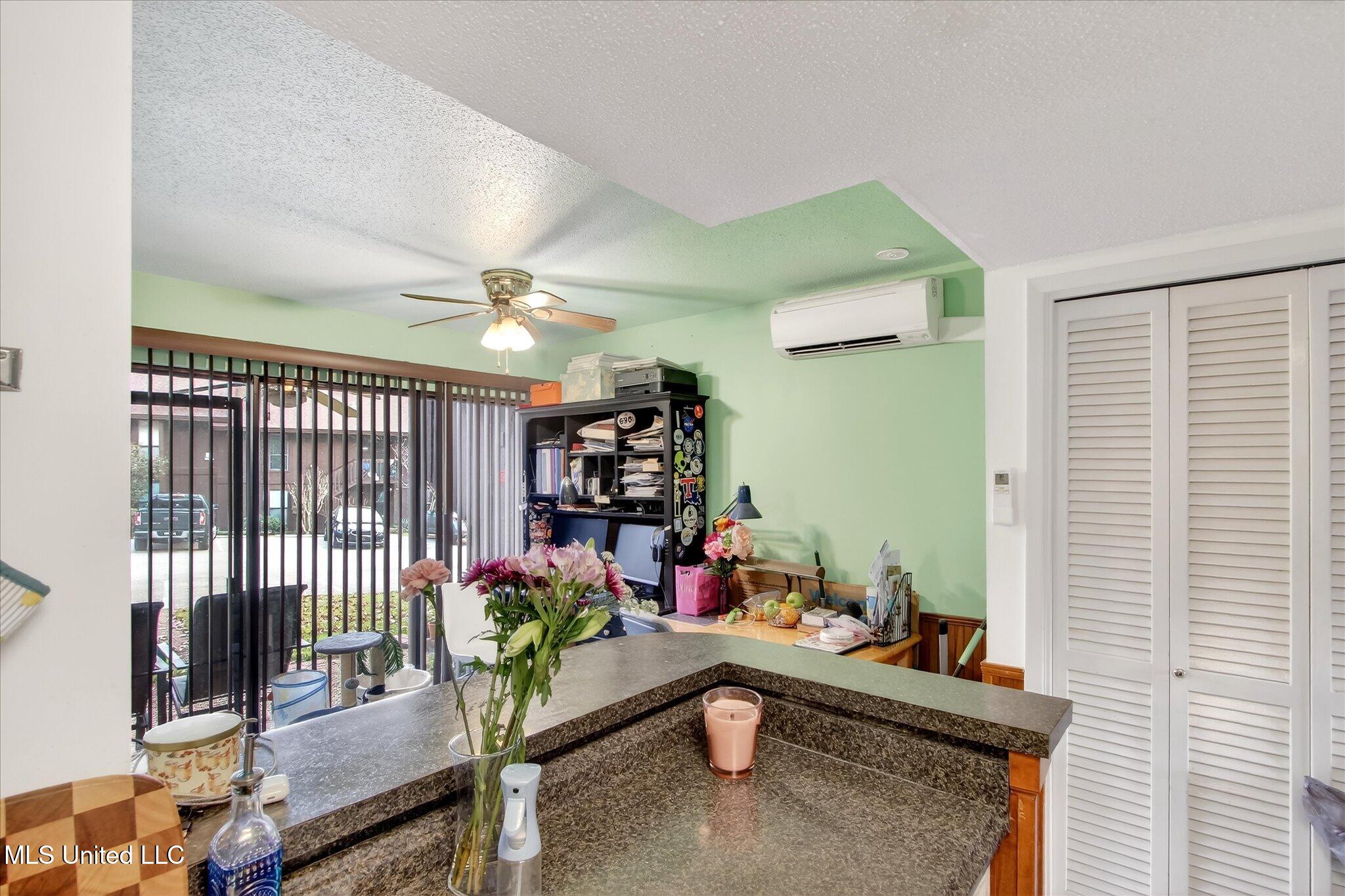 126 Molokai, Unit G Diamondhead, MS 39525 - Photo 12 of 30 Kitchen
