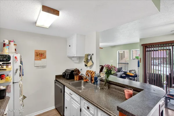 $99,999 | 126 Molokai, Unit G, Diamondhead, MS 39525