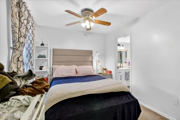 $99,999 | 126 Molokai, Unit G, Diamondhead, MS 39525