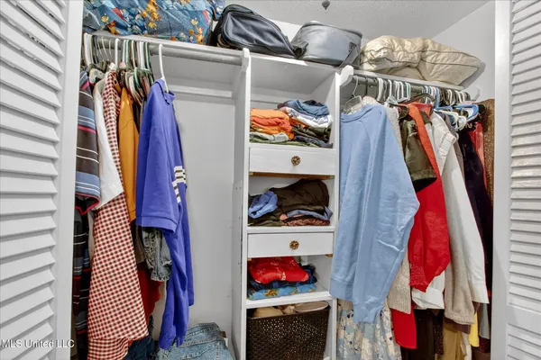 $99,999 | 126 Molokai, Unit G, Diamondhead, MS 39525