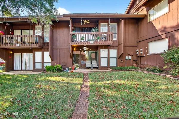 $99,999 | 126 Molokai, Unit G, Diamondhead, MS 39525