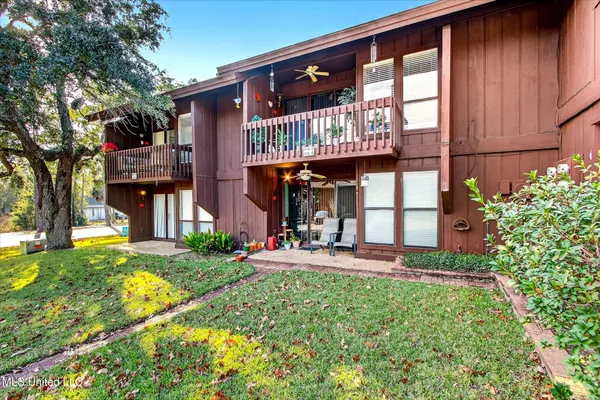 $99,999 | 126 Molokai, Unit G, Diamondhead, MS 39525