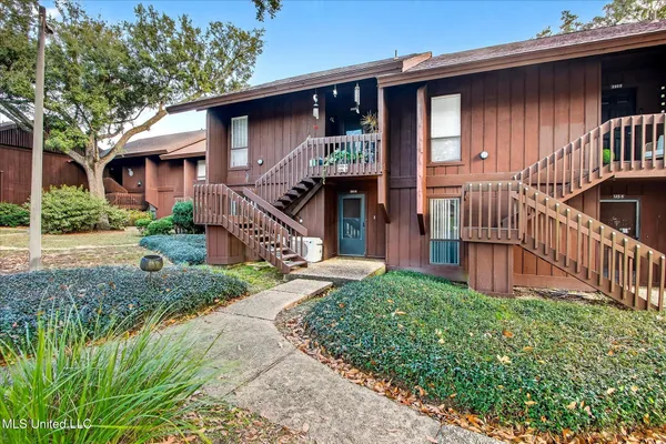 $99,999 | 126 Molokai, Unit G, Diamondhead, MS 39525