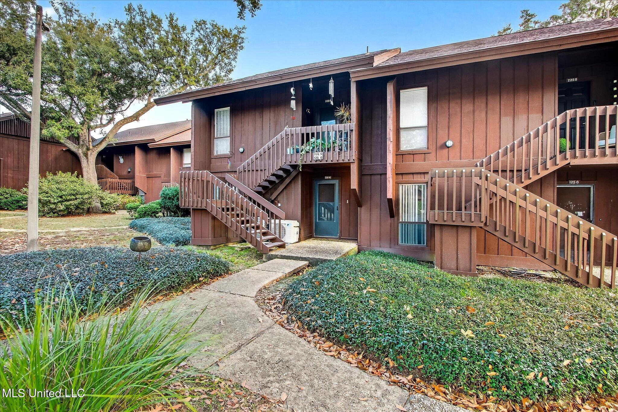 126 Molokai, Unit G Diamondhead, MS 39525 - Photo 3 of 30 126 Molokai