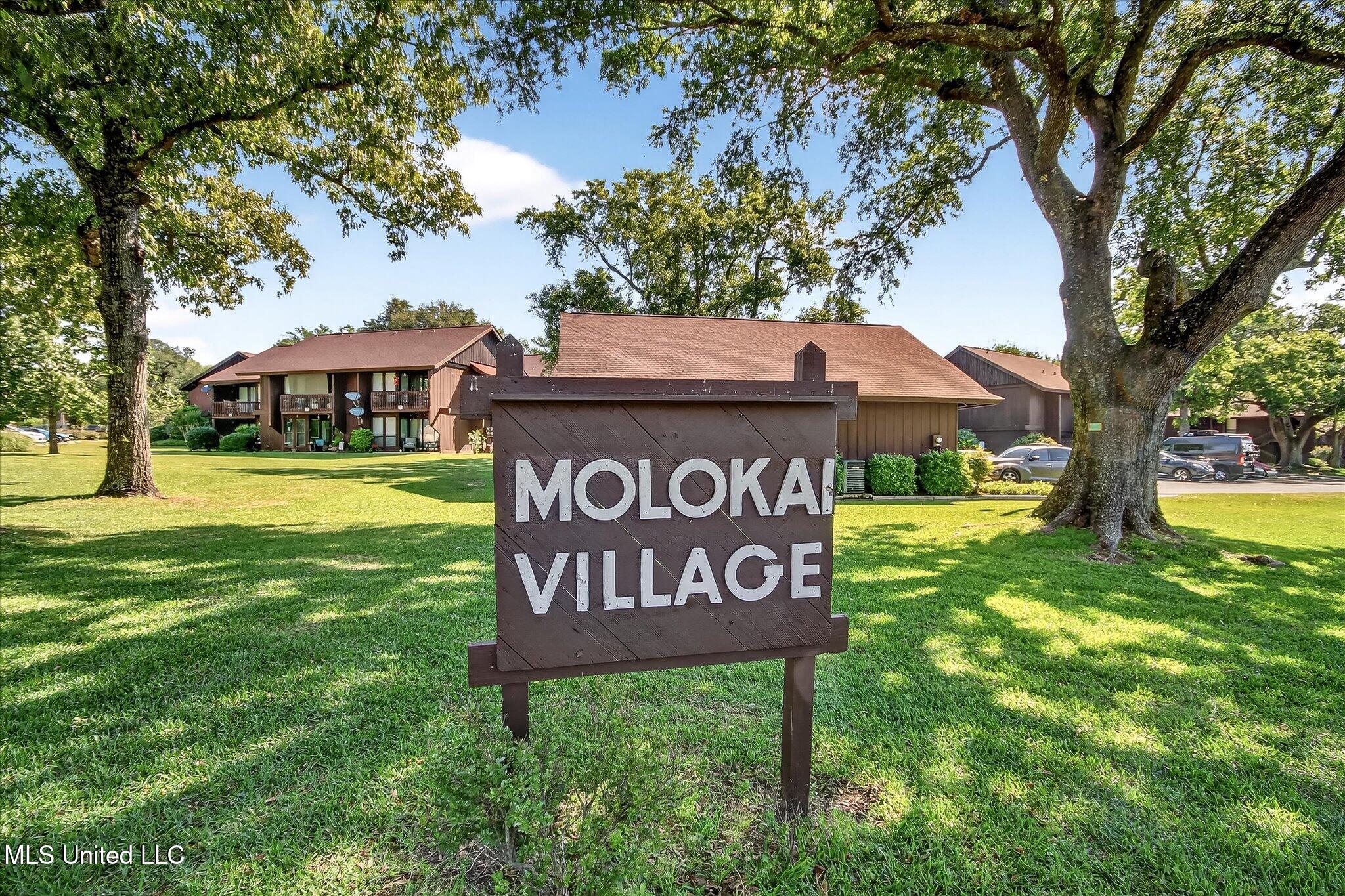 126 Molokai, Unit G Diamondhead, MS 39525 - Photo 4 of 30 45-045