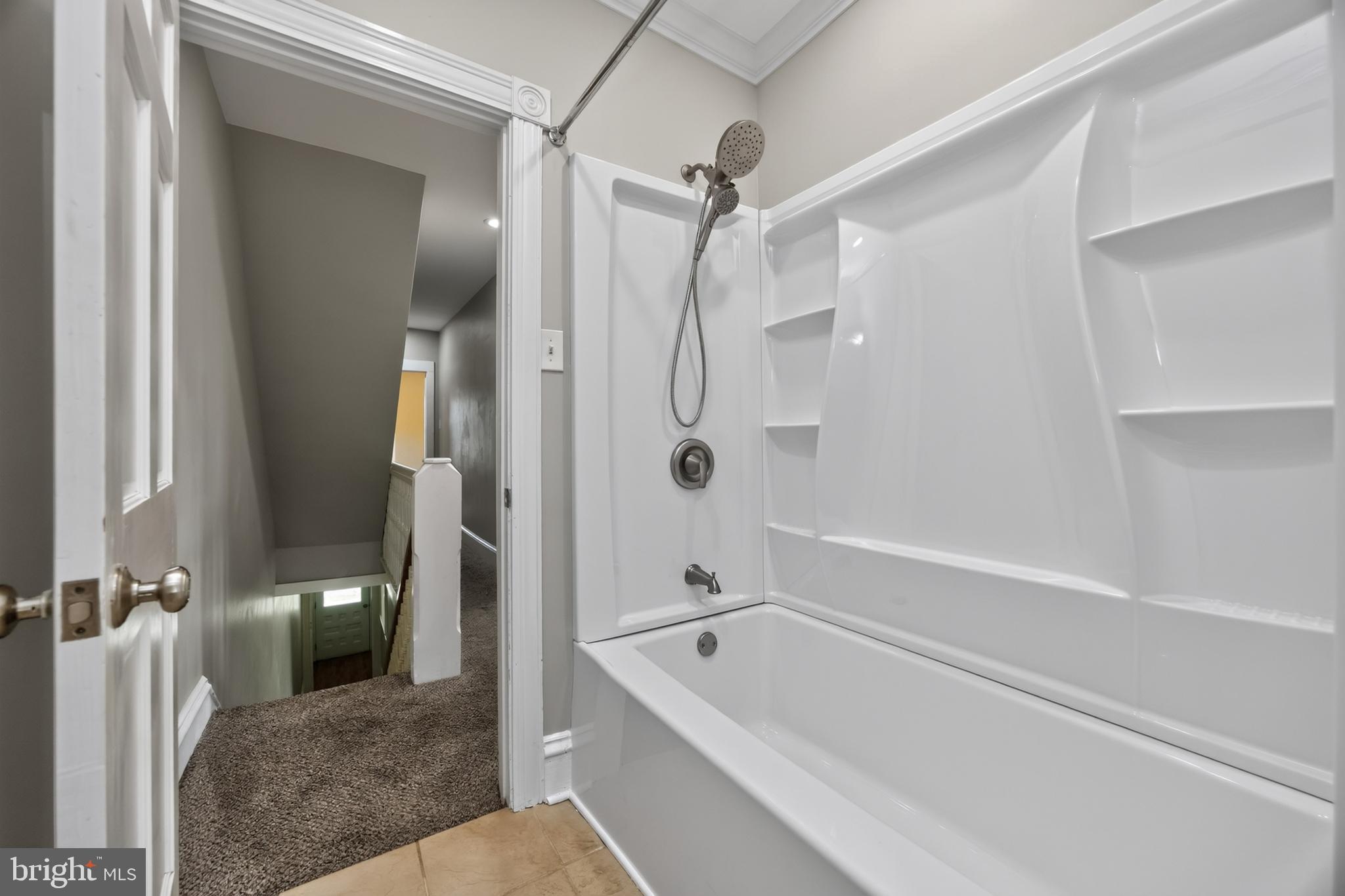 855 North Pleasantview Road Pottstown, PA 19464 - Photo 21 of 31 2ND FLOOR BATH