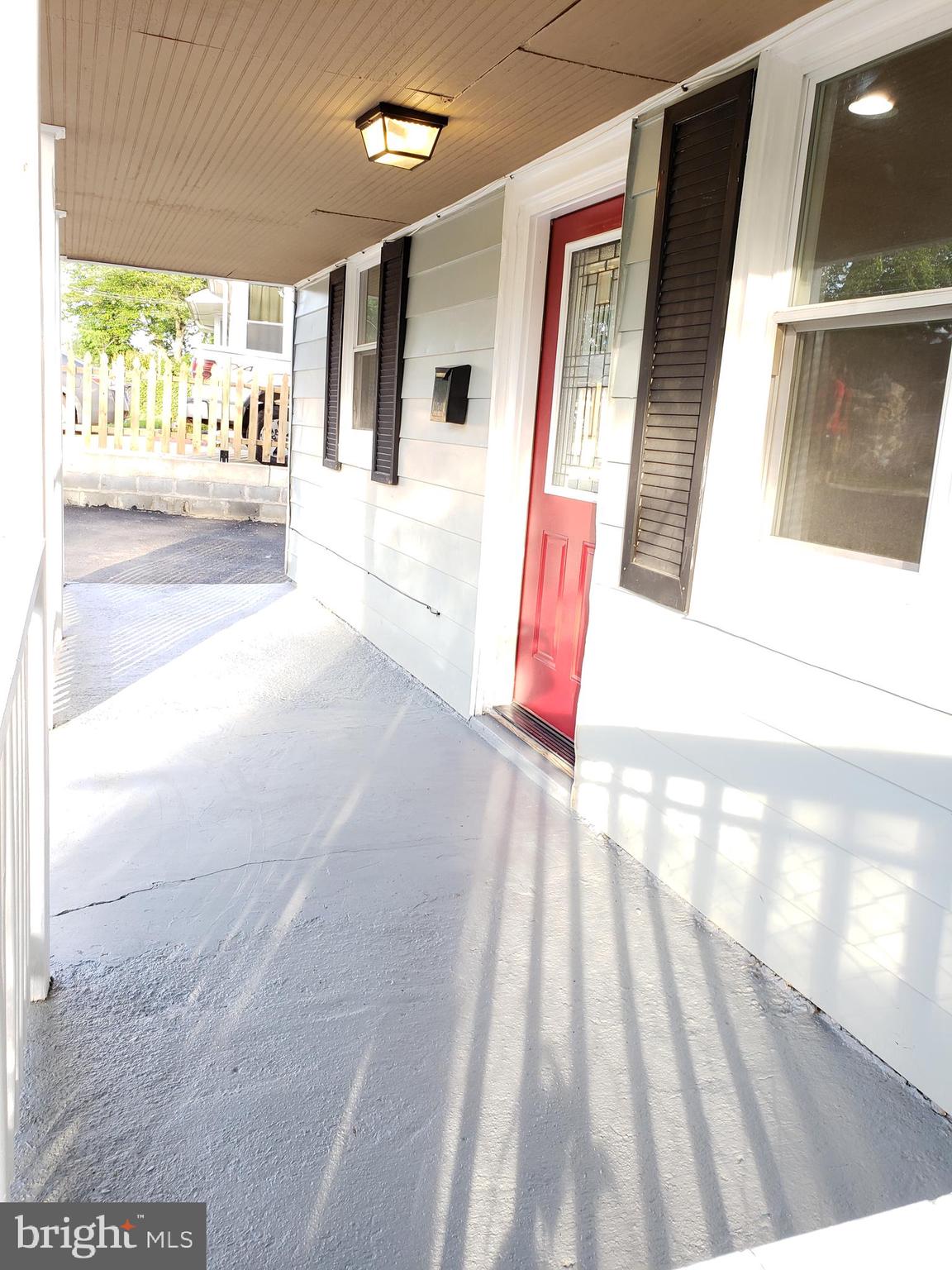 7737 Normandy Road Landover, MD 20785 - Photo 3 of 30 Spacious Freshly Painted Front Porch