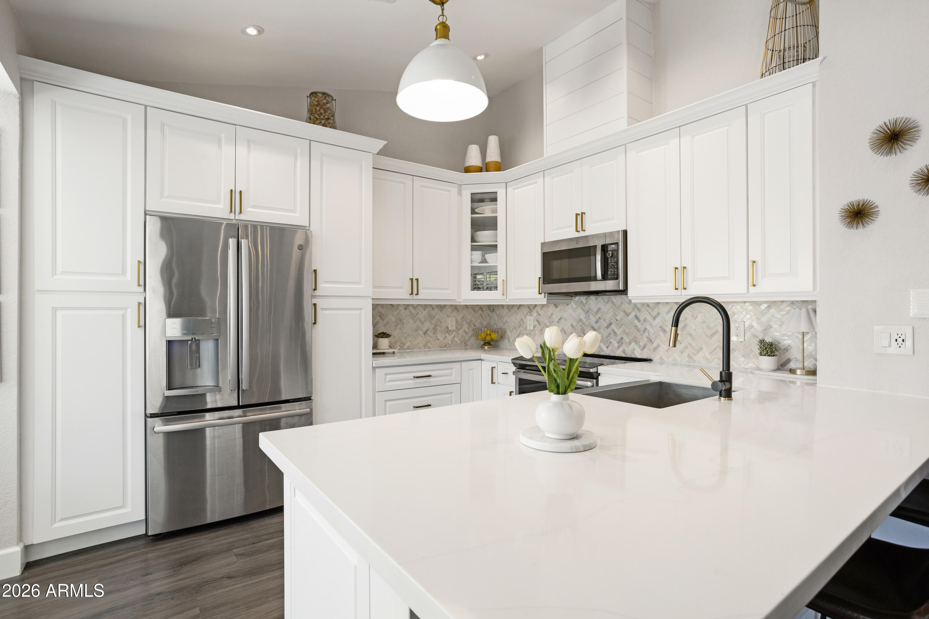 601 East Silver Creek Road Gilbert, AZ 85296 - Photo 11 of 47 Kitchen view 1