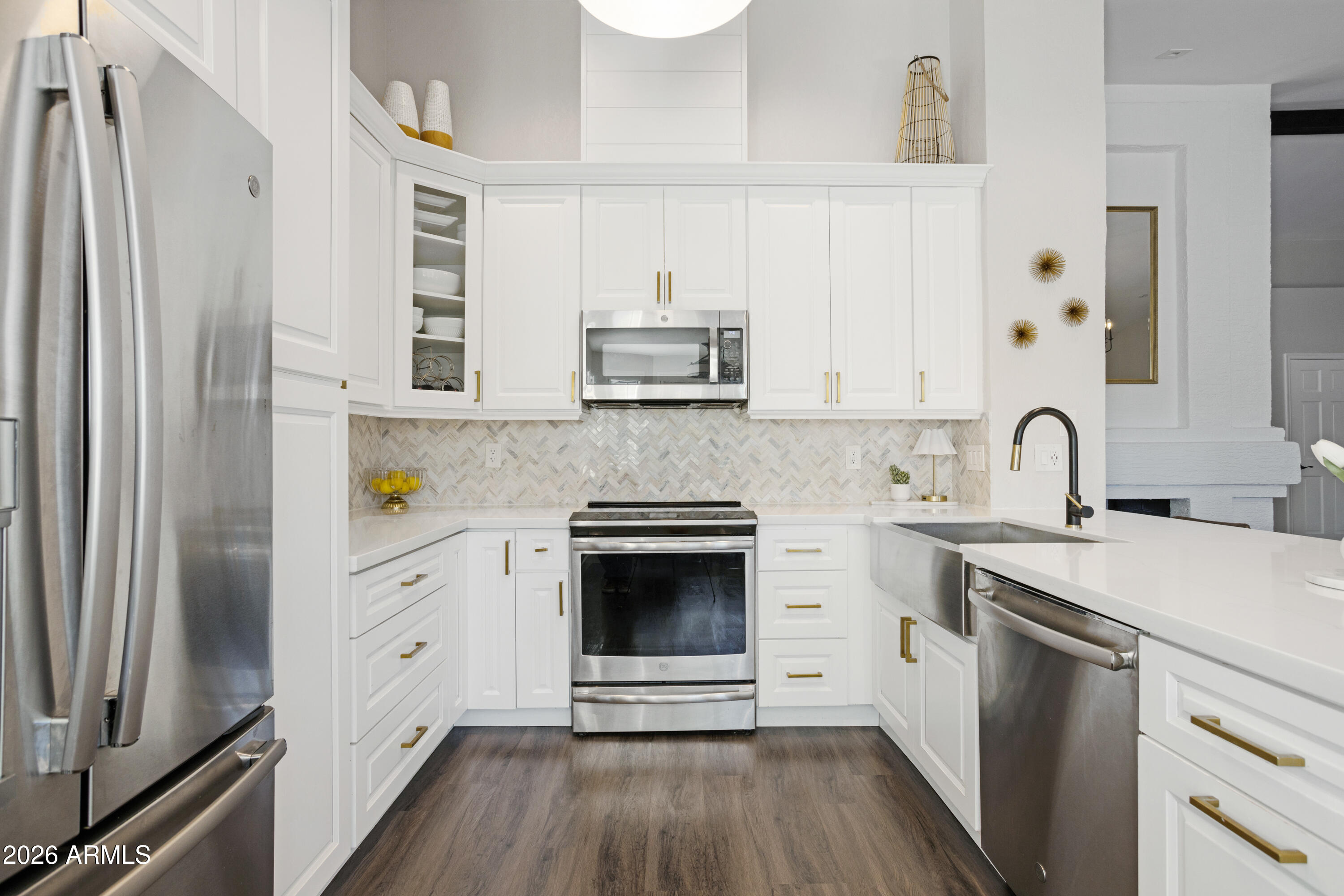 601 East Silver Creek Road Gilbert, AZ 85296 - Photo 12 of 47 Kitchen view 2