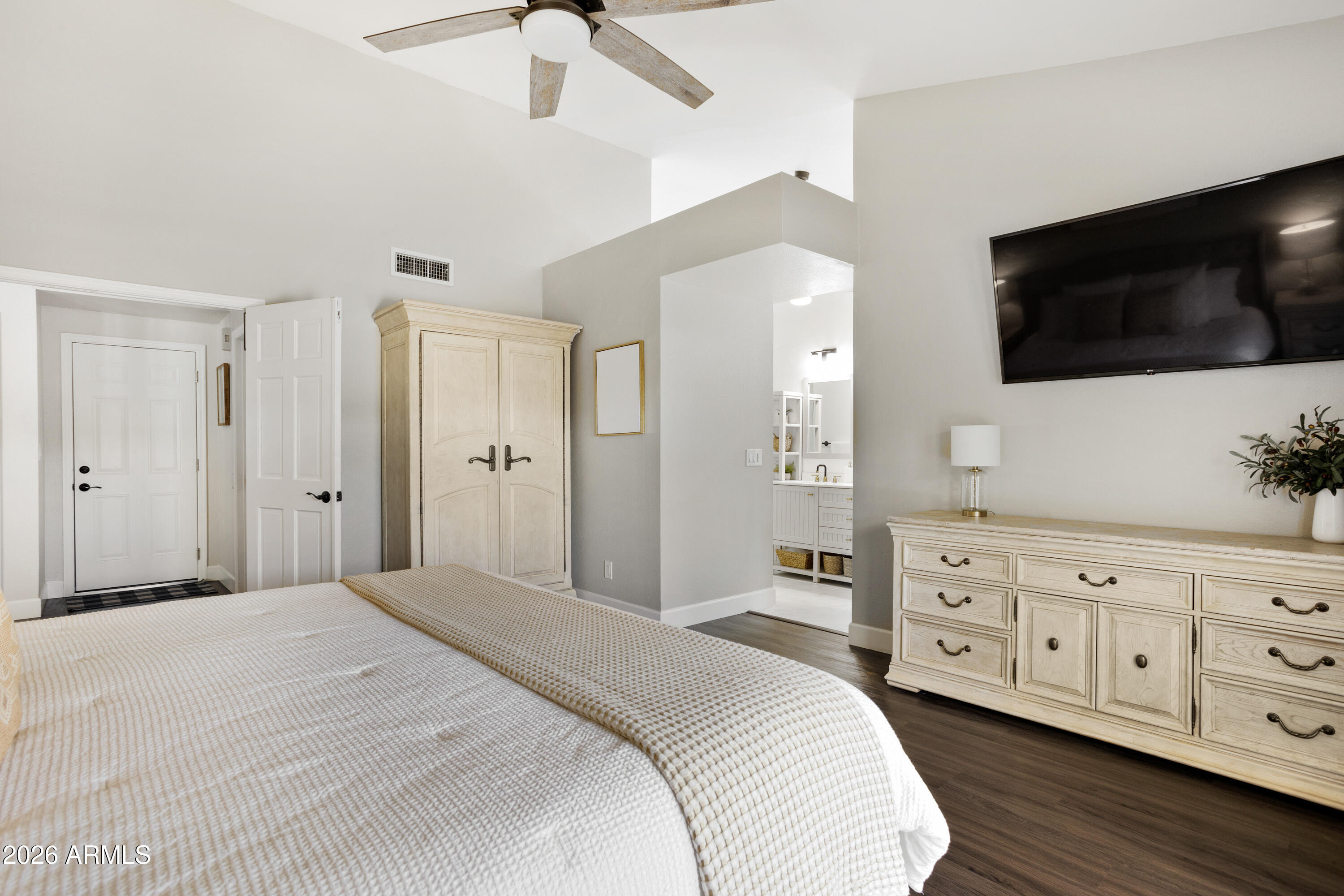 601 East Silver Creek Road Gilbert, AZ 85296 - Photo 20 of 47 Master view 1
